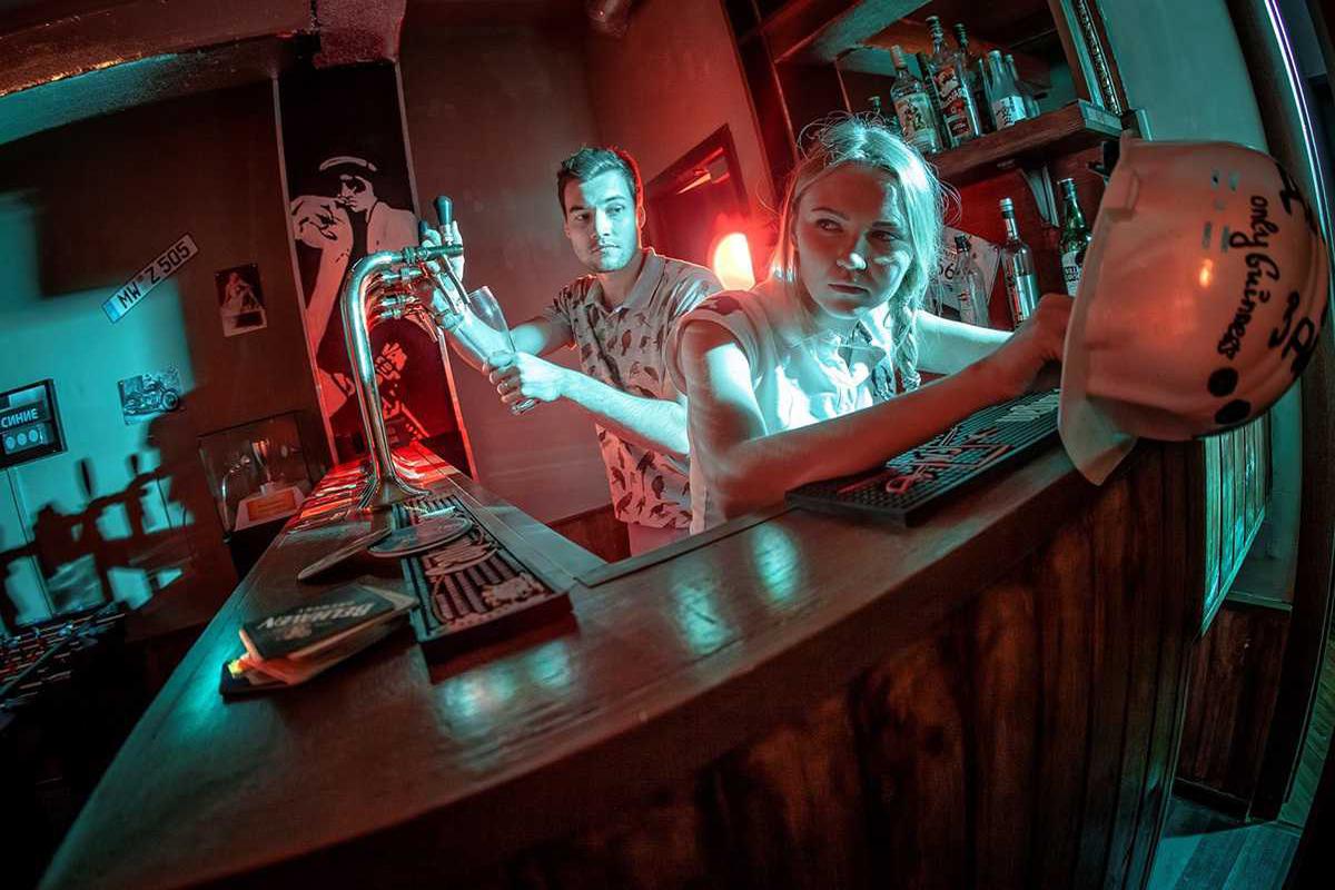 bar