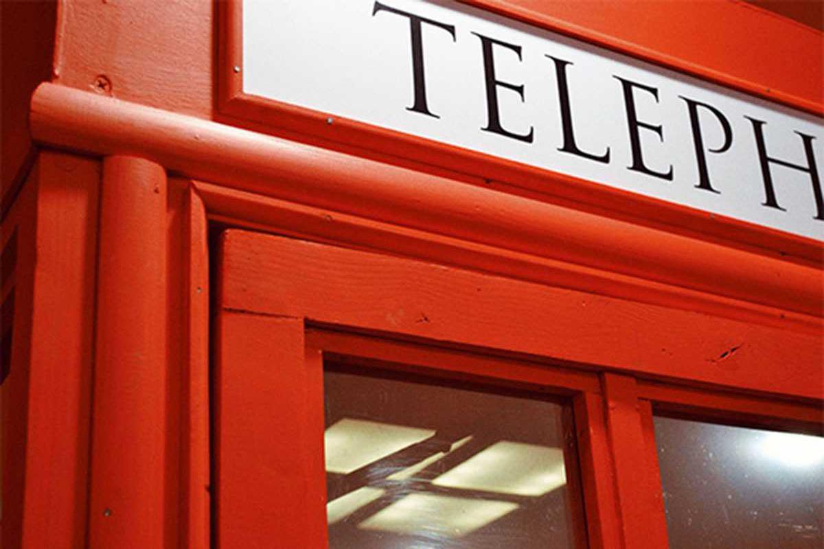 telefonnaja-budka